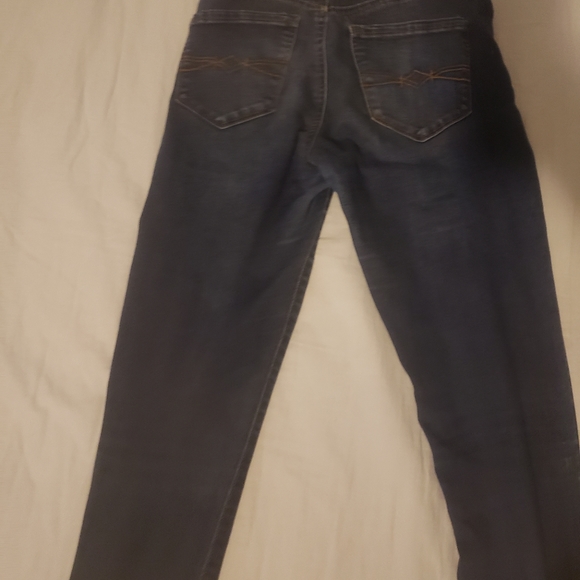 Jeans - Picture 2 of 3